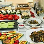 Doro Hotel 3*